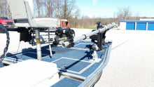 Load image into Gallery viewer, TRANSDUCER POLE SYSTEM TPS-100 MULTI AXIS MOUNT