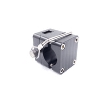 Load image into Gallery viewer, 0 DEGREE QUICK RELEASE TRANSDUCER MOUNT ADAPTER FOR LOWRANCE ACTIVE TARGET 1.5" POLES